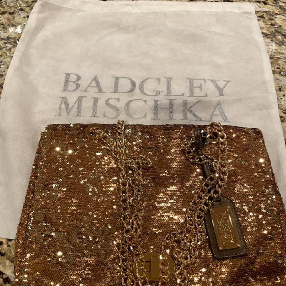 Badgley Mischka Metallic Bronze Glitter Gold Chain Handbag NWT Orig Price $275